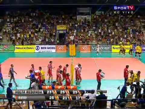 Os pontos decisivos de Volta Redonda 2 x 3 Sesi SP pela Superliga Masculina 20102011