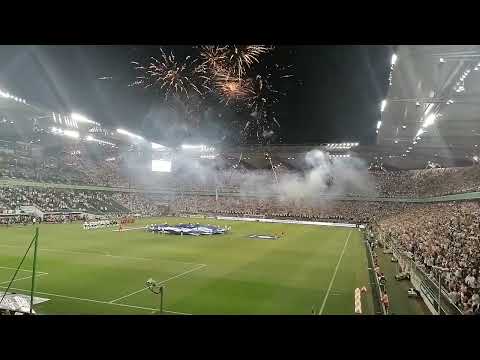 This is Legia Warsaw (one of the best fans in Europe) 🔴⚪🟢