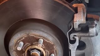 2018 Lincoln MKX front brakes rotor and pads replacement @hu-mungusGarage