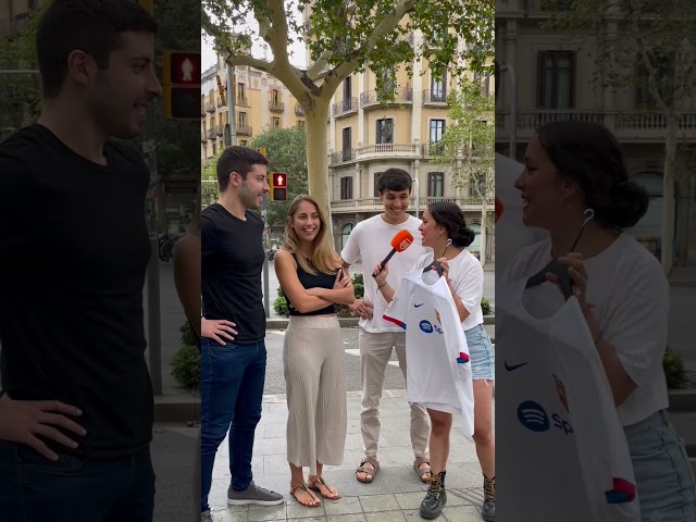 Vídeo relacionado con FC Barcelona - Camiseta Oficial para Entrenamiento - para Hombre - Poliéster - Rayas Rojo - Large