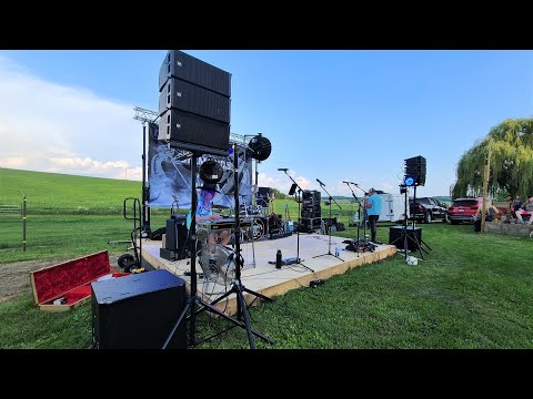 Mo' Gear, Mo' Cases! - Outdoor Wedding Band (water included) | Another Gig Vlog
