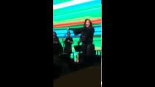 Idina Menzel &quot;Holly Jolly Christmas&quot; Live