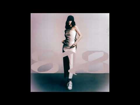 Lexie Liu  - 818 (sped up)