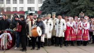 preview picture of video 'Різдвяні зустрічі у Новоселиці - 2014'