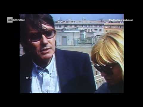 Fabrizio De André - ‘Il genovese, il meno neolatino di tutti’ - RARO spezzone (Tg1 - 1984)