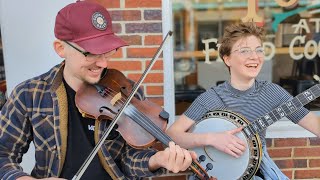 Sidewalk Sessions, “Sugar In The Gourd” with @MargoMacSweeney