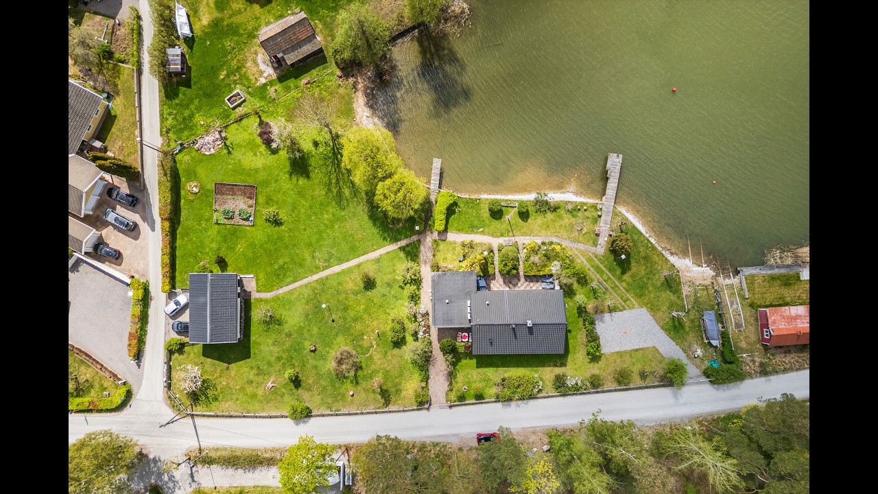 5 rum Villa på HUSHOLMSVÄGEN 2 RESARÖ Vaxholms kommun - video
