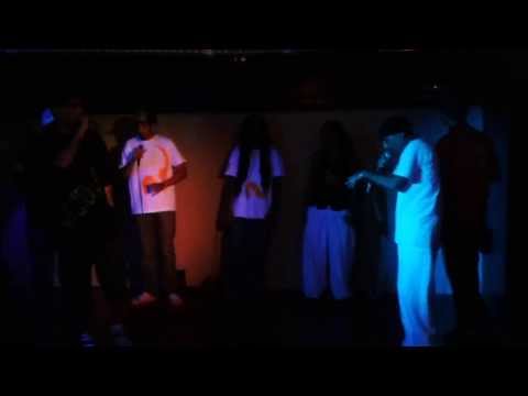 Stylo mon arme... Baby kpon ft weston!!