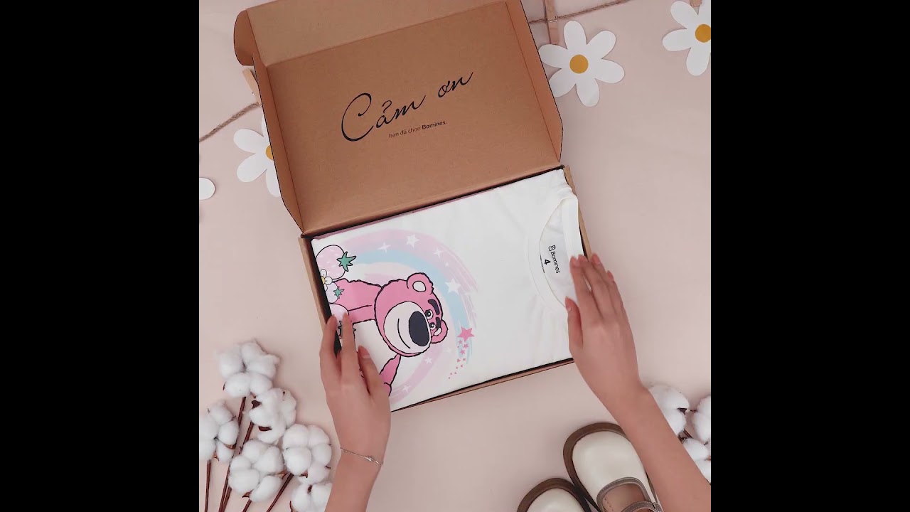 Đồ bộ ngắn bé gái Gấu dâu Lotso