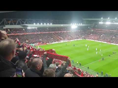 3,000 Sheffield United fans singing ‘Greasy Chip Butty’ during YNWA.