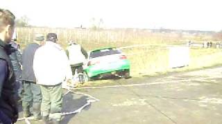 preview picture of video '35 rajd warszawski wyciąganie samochodu z rowu'