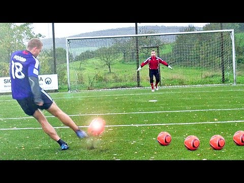 Testing CR7 Boots: Nike Mercurial Vapor IX CR Test | Free Kick Review | freekickerz