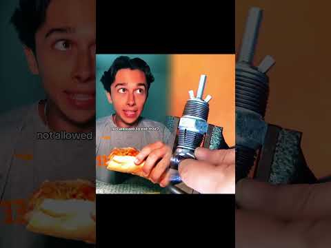 How to Dodge a War Draft 🏃💨 w OnlyJayus - #Shorts #funny #roblox