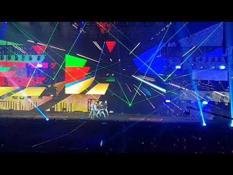 20180908 #hallyupopfest Day 2 Concert Part 28: Eric Nam - Float