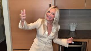 Kristin Chenoweth - Popular - Kamala Edition