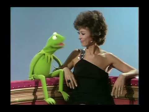 The Muppet Show - 105: Rita Moreno - Talk Spot (1976)