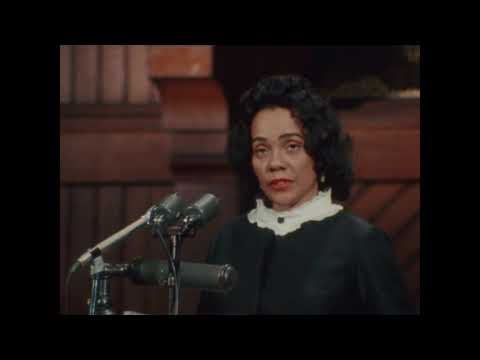 Coretta Scott King speaks at Harvard’s Class Day in 1968