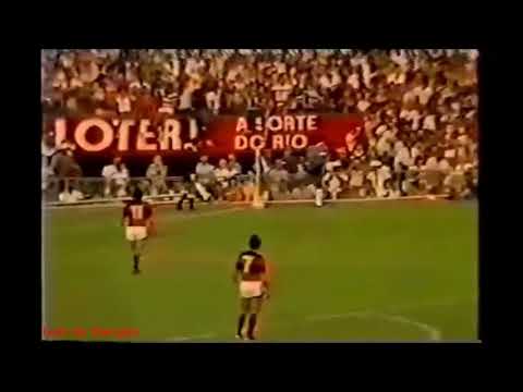 Flamengo 1x1 Grêmio - Brasileiro 1982 - 1º jogo final - Melhores momentos e gols - 18/04/1982