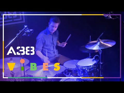 Ewert and the Two Dragons - Million Miles // Live 2017 // A38 Vibes