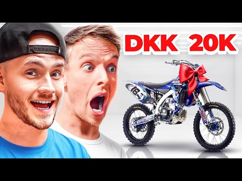 Jeg overraskede min bedste ven med hans største drøm!