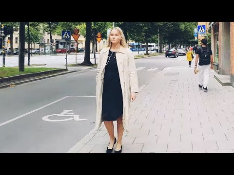 Sweden, Stockholm - Ringvägen to Södra station #183