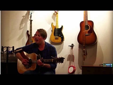 Marius Ziska - Nærveran (live at HOYMA)