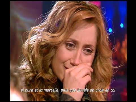 Lara Fabien émue devant la surprise du public de Stars à domicile !