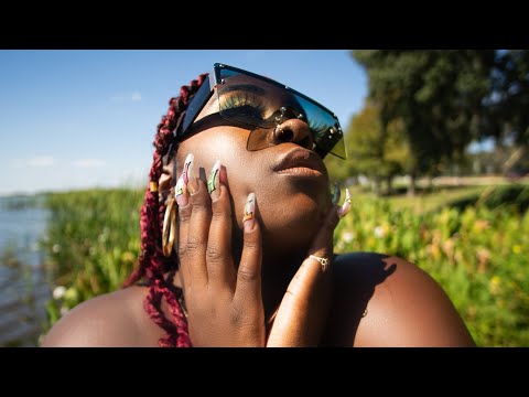 Soléya - That Gurl ft. Frank Benz