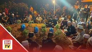 Download lagu Tragedi pikap dihempap pokok: Jenazah Ketua Pemuda UMNO Maran, 3 ahli keluarga selamat dikebumi mp3