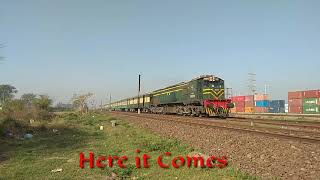 preview picture of video '303 Up Pak Business Express Dead Slow At Prem Nagar || Pakistan Railways'