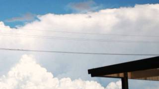 preview picture of video 'Timelapse if aggressive updraft in Cumulo nimbus'