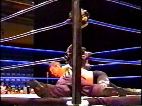 Bobby Roode vs Kurrgan - RAW Championship match - June 2001