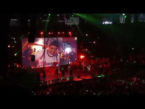 Urbano Fest 6 - Santa Fe Klan, Tornillo, Doom Deca, Cantan VUELO por primera vez (En Vivo)