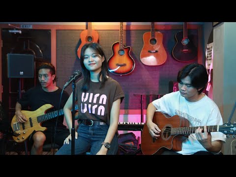 မြင်နေခွင့်လေး (Myin Nay Khwint Lay) Official MV // Kyi Thar Yi