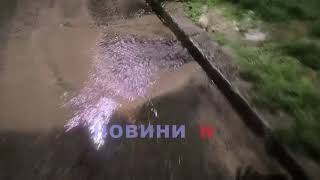 Центральный проспект в Николаеве заливают потоки воды — аварийных бригад водоканала не видно