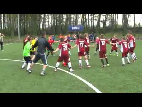 Pogoń Zduńska Wola rocznik 2001 - Pogoń Zduńska Wola - MULKS Łask 4 maja 2013