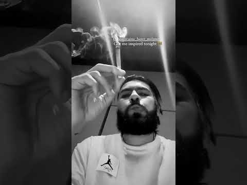 ElgrandeToto Busy on a song🔥