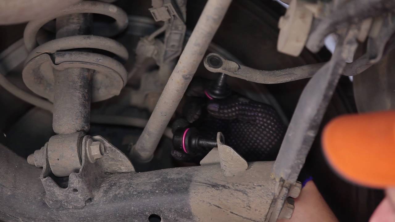 Jak vyměnit zadní tyčky stabilizátora na Honda CR-V II – návod k výměně