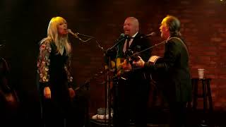 Peter Paul and Mary Alive  &quot;Don&#39;t Think Twice It&#39;s Alright&quot;