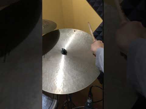 istanbul traditional flat ride 22" w/rivets