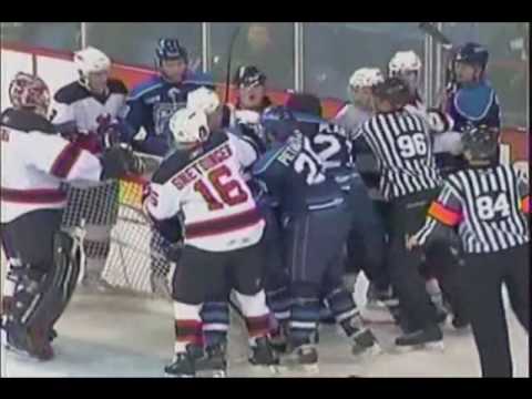 Alex Plante vs Rob Davison