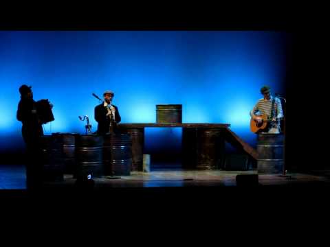 "Portavèrta" - Lorenzo Monguzzi