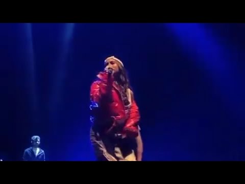 Nicole Favre • En vivo en dream tour de Alan Navarro (Marzo 04, 2022)