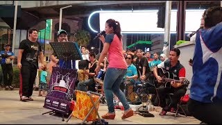 Download lagu kereta malam-nurul feat Redeem buskers,mantap goyang sempoi mp3