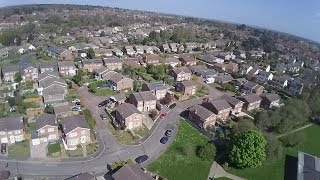 preview picture of video 'Locks Heath from 100ft including Huxley Close & Kelsey Close'