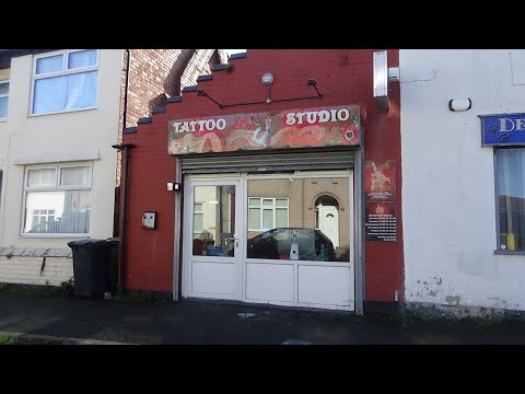 Spacious shop property for lease in Moreton, Wirral with easy transport access and parking Photo 1