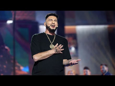 Bertín Osborne imita a Omar Montes en "La sevillana" - Tu Cara Me Suena