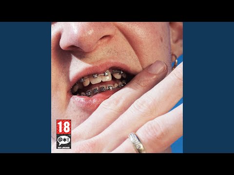 Video thumbnail for ​cette fille dans l’ascenseur