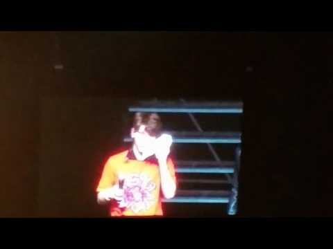 SHINee World V Dallas - Key and Minho Talk