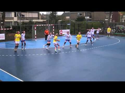 Handbal Westfriezen Dames 1 tegen SEW